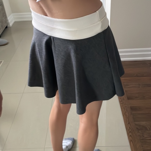 Zara Trafaluc Short Flowy Grey Skirt - Size Small - Women’s Thick Skirt - Picture 2 of 5